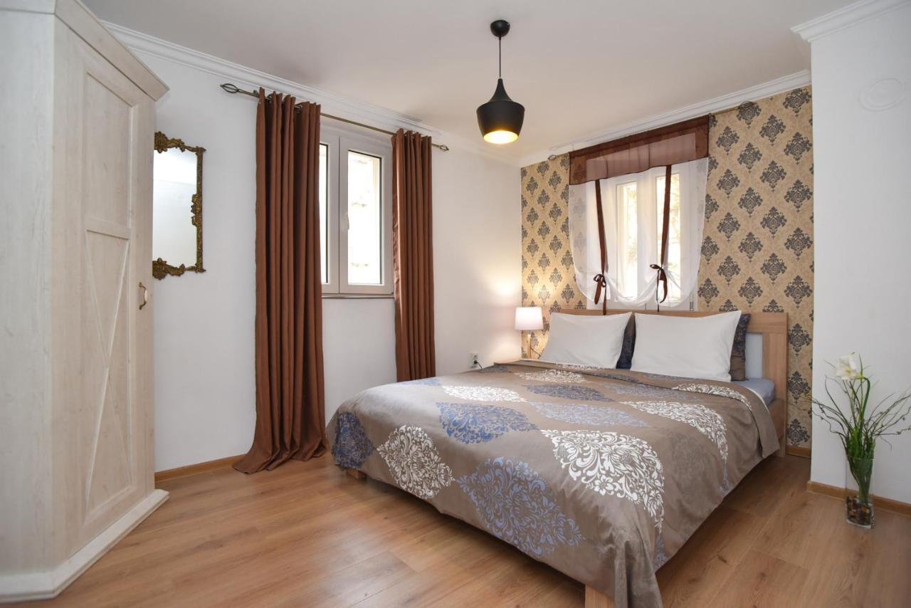 Palm Square 2 Apartman *