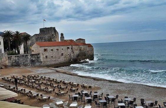 Palm Square 2 Apartman Budva